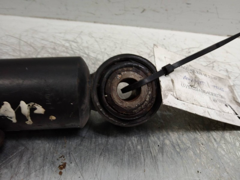 Recambio de amortiguador trasero para jaguar xj 3.2 v8 32v cat referencia OEM IAM   