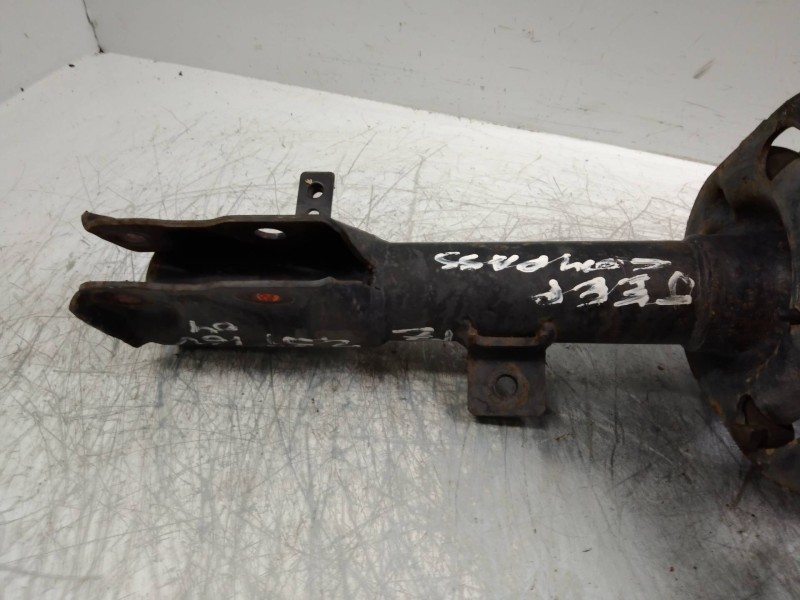 Recambio de amortiguador delantero izquierdo para jeep compass 2.4 16v cat referencia OEM IAM   
