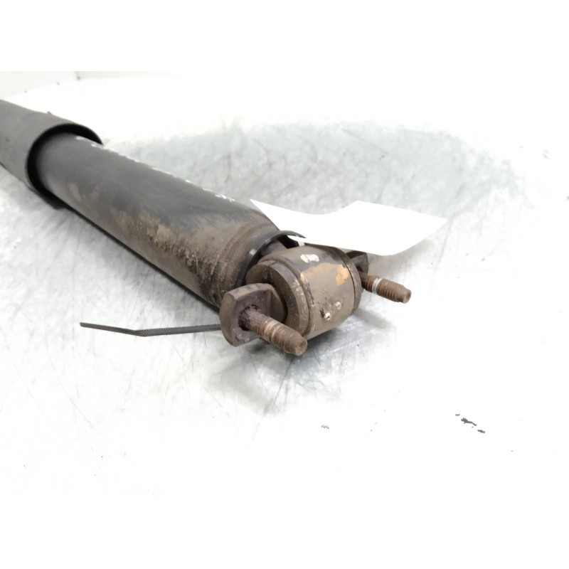 Recambio de amortiguador trasero para jeep gr.cherokee (wj/wg) 2.7 crd laredo referencia OEM IAM   