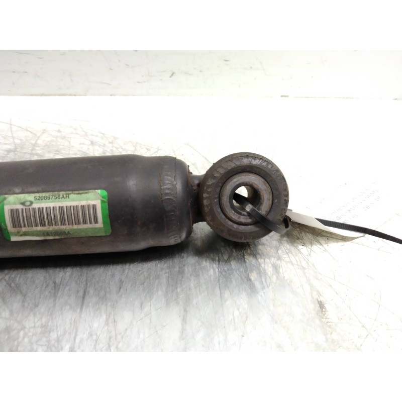 Recambio de amortiguador trasero para jeep gr. cherokee (wh) 3.0 crd overland referencia OEM IAM 52089756AH  
