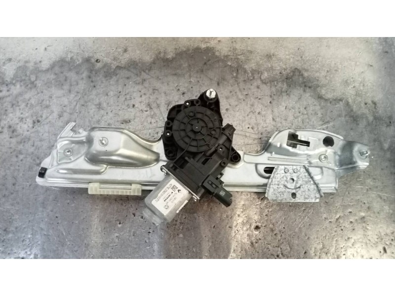 Recambio de elevalunas trasero izquierdo para renault megane iv berlina 5p limited + referencia OEM IAM 827218403R  