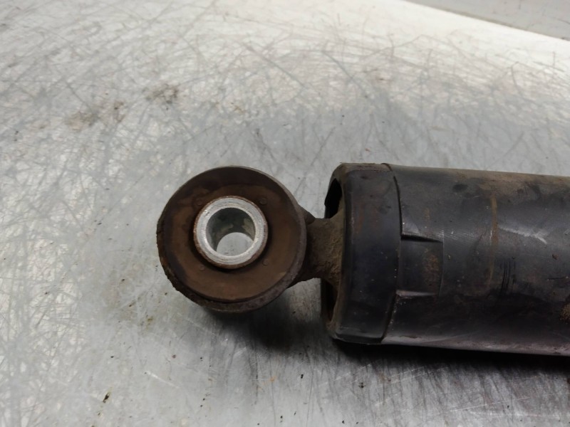 Recambio de amortiguador trasero para iveco daily caja cerrada (2006 =>) 2.3 diesel cat referencia OEM IAM   