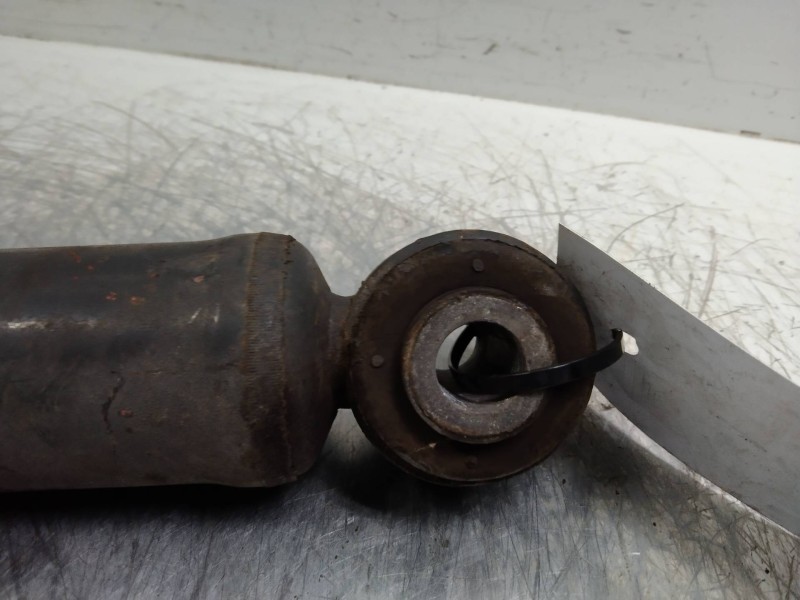 Recambio de amortiguador trasero para iveco daily furgón 2.3 diesel cat referencia OEM IAM   