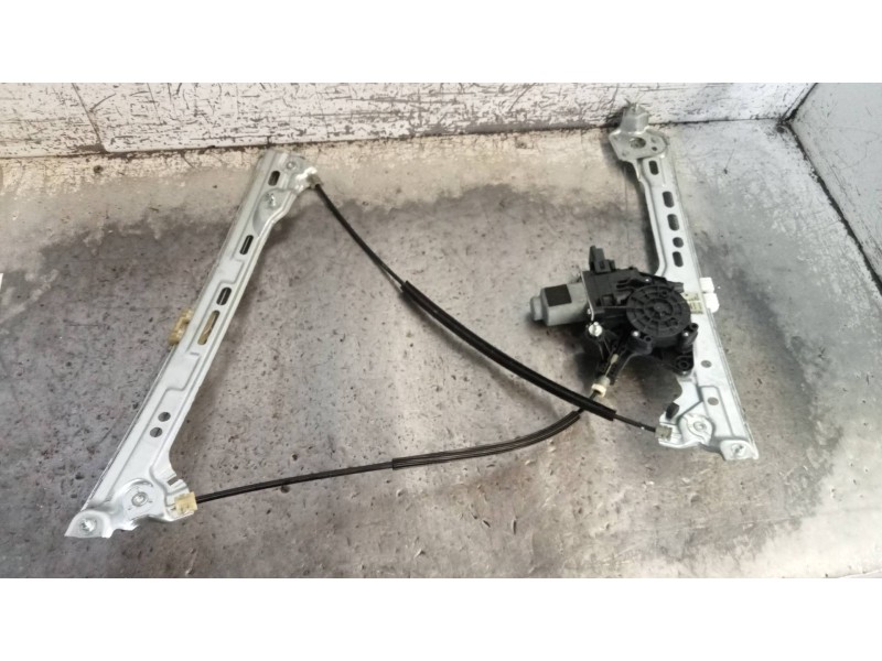 Recambio de elevalunas delantero derecho para renault megane iv berlina 5p limited + referencia OEM IAM 807206746R  
