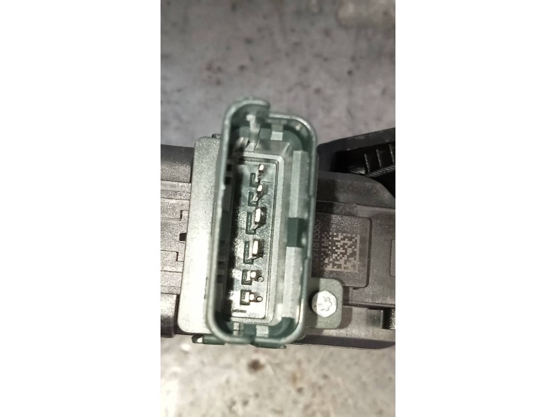 Recambio de elevalunas delantero derecho para renault megane iv berlina 5p limited + referencia OEM IAM 807206746R  