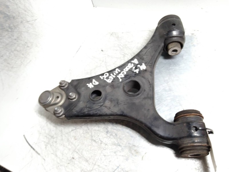 Recambio de brazo suspension inferior delantero derecho para mercedes clase a (w169) 2.0 cdi cat referencia OEM IAM   