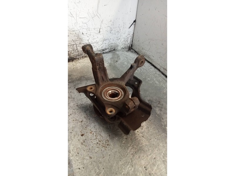 Recambio de mangueta delantera derecha para lancia lancia y 1.2 le referencia OEM IAM   