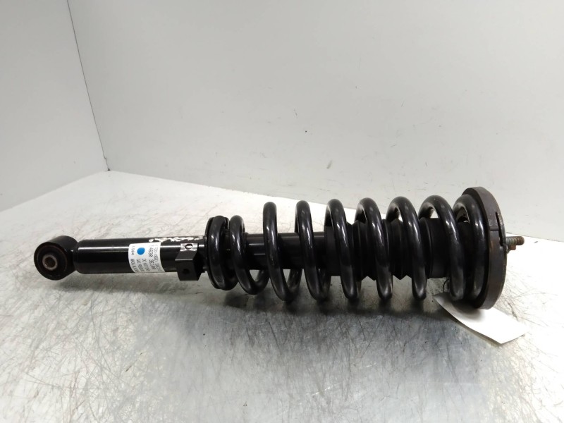 Recambio de amortiguador delantero izquierdo para kia sorento 2.5 crdi concept referencia OEM IAM 546303E100  