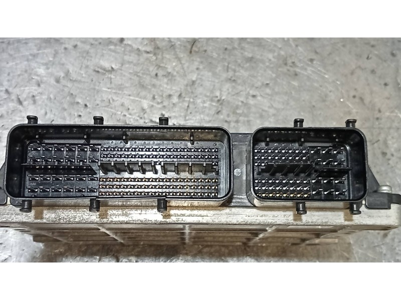 Recambio de centralita motor uce para lexus ct 200h referencia OEM IAM 2756003271 8966176180 