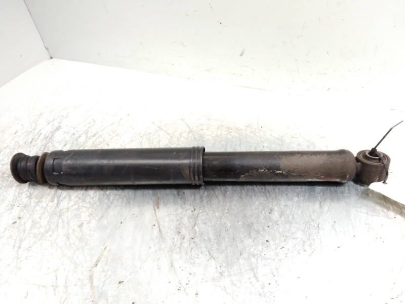 Recambio de amortiguador trasero para kia carnival ii 2.9 crdi cat referencia OEM IAM   