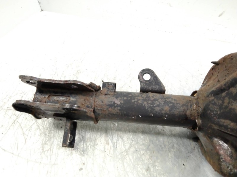 Recambio de amortiguador trasero para kia cerato 2.0 turbodiesel cat referencia OEM IAM   