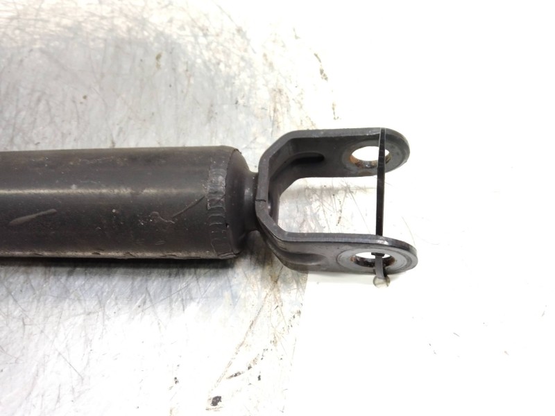 Recambio de amortiguador trasero para kia cee´d emotion referencia OEM IAM 553101H500  