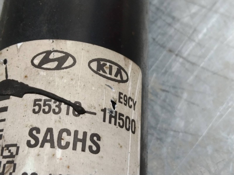 Recambio de amortiguador trasero para kia cee´d emotion referencia OEM IAM 553101H500  