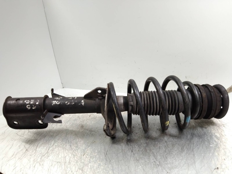 Recambio de amortiguador delantero izquierdo para mercedes vito (w638) caja cerrada referencia OEM IAM   