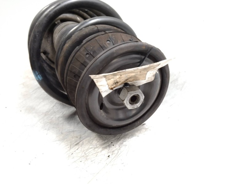Recambio de amortiguador delantero izquierdo para mercedes vito (w638) caja cerrada referencia OEM IAM   
