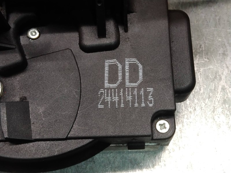 Recambio de motor cierre centralizado delantero derecho para opel vectra b berlina comfort referencia OEM IAM 24414113 DD 4P