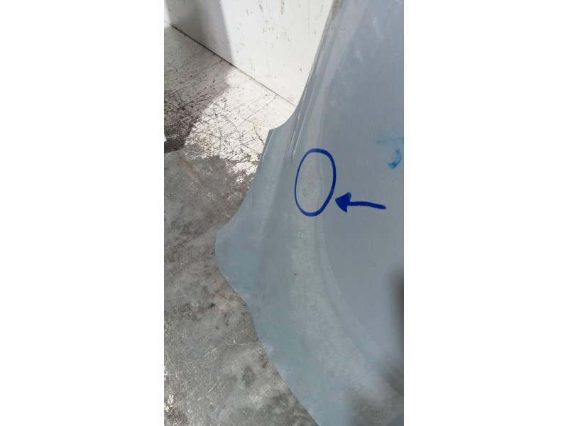 Recambio de aleta delantera derecha para hyundai accent (mc) gl crdi referencia OEM IAM   