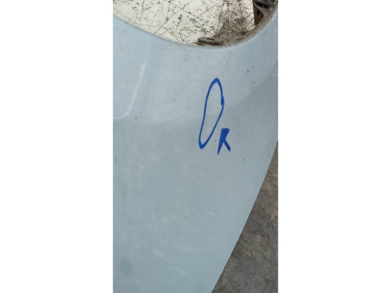 Recambio de aleta delantera derecha para hyundai accent (mc) gl crdi referencia OEM IAM   