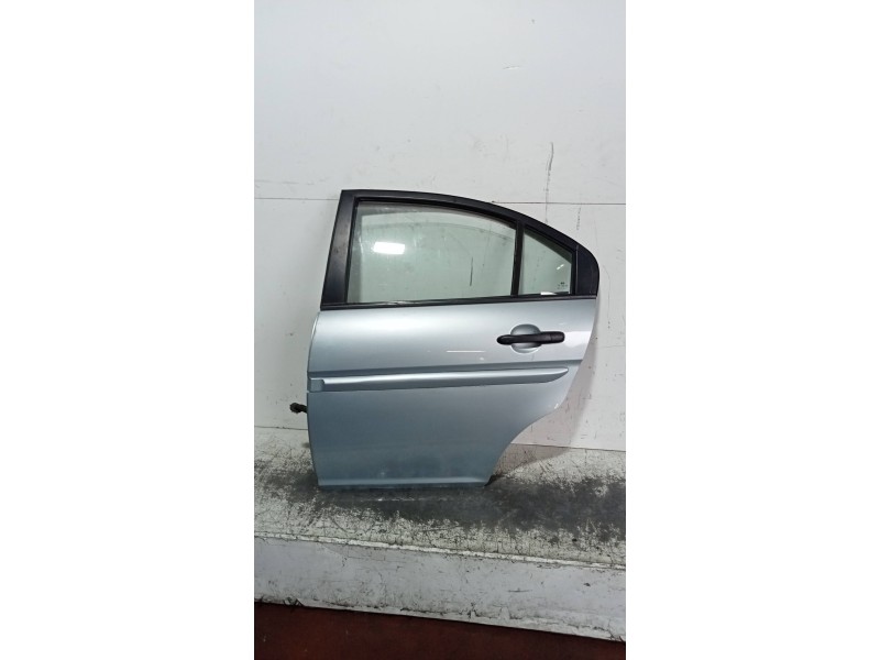 Recambio de puerta trasera izquierda para hyundai accent (mc) gl crdi referencia OEM IAM   4P