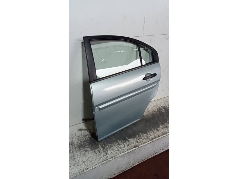 Recambio de puerta trasera izquierda para hyundai accent (mc) gl crdi referencia OEM IAM   4P