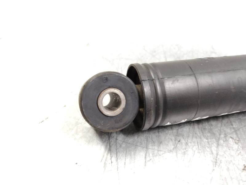 Recambio de amortiguador trasero para mercedes mb 100 d caja cerrada / combi 2.4 diesel referencia OEM IAM   