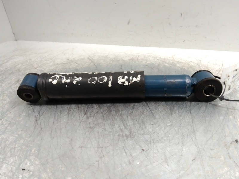 Recambio de amortiguador trasero para mercedes mb 100 d caja cerrada / combi 2.4 diesel referencia OEM IAM   