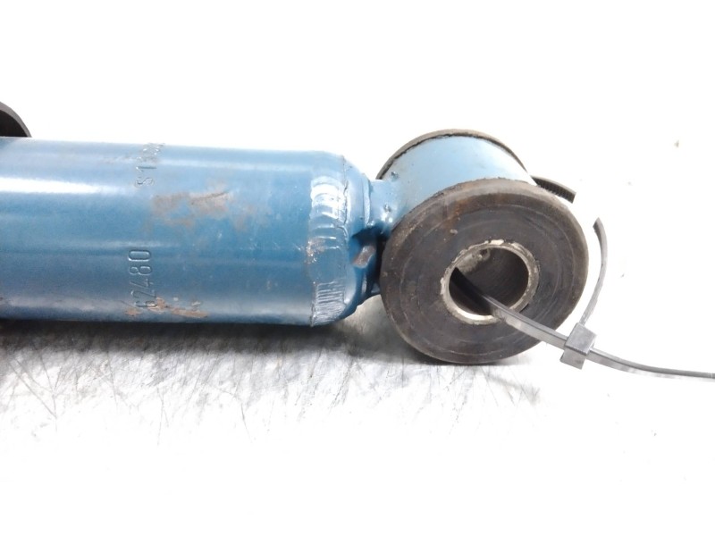 Recambio de amortiguador trasero para mercedes mb 100 d caja cerrada / combi 2.4 diesel referencia OEM IAM   
