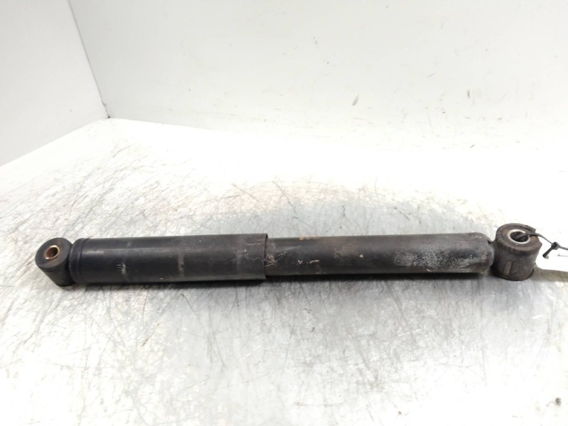 Recambio de amortiguador trasero para mercedes mb 100 d caja cerrada / combi 2.4 diesel referencia OEM IAM   