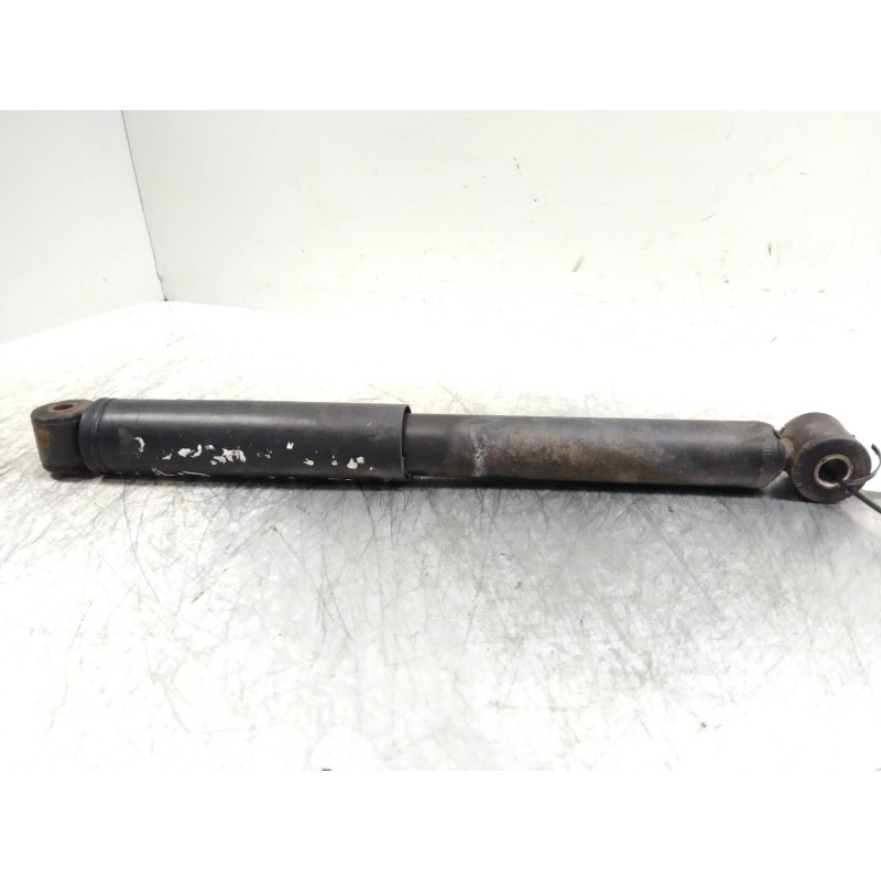 Recambio de amortiguador trasero para mercedes mb 100 d caja cerrada / combi 2.4 diesel referencia OEM IAM   