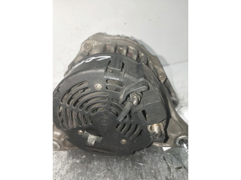 Recambio de alternador para opel corsa b eco referencia OEM IAM 90561967 BOSCH 