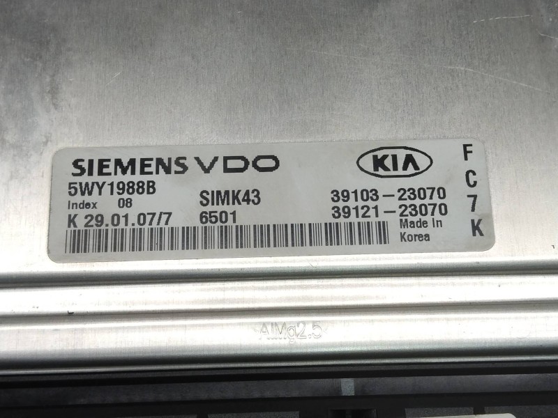 Recambio de centralita motor uce para toyota auris luna referencia OEM IAM MB1758009590 8966102D91 D9