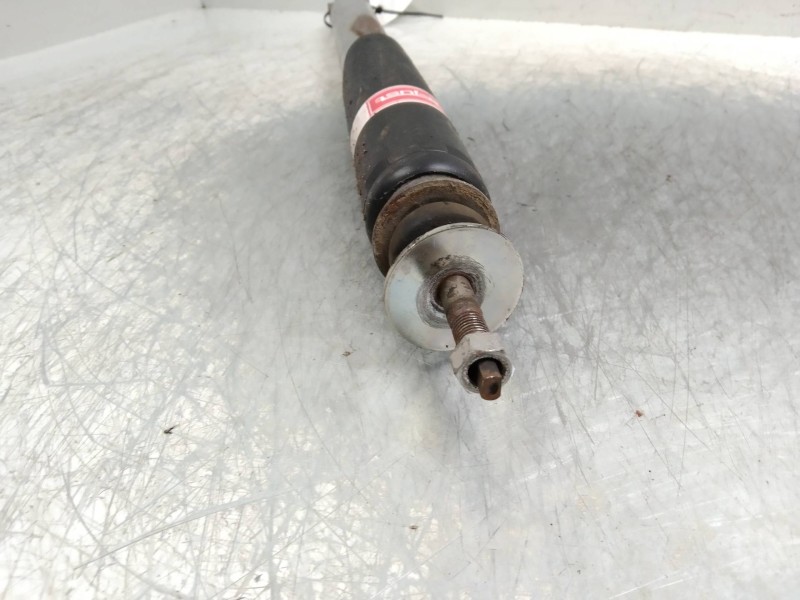 Recambio de amortiguador trasero para mercedes clase c (w202) berlina 2.5 diesel cat referencia OEM IAM   