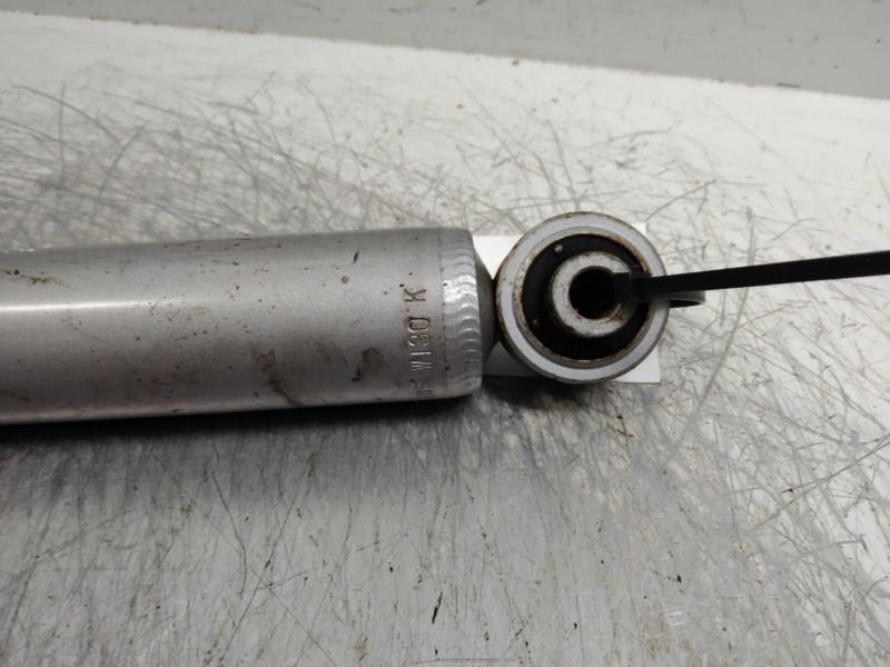 Recambio de amortiguador trasero para mercedes clase c (w202) berlina 2.5 diesel cat referencia OEM IAM   