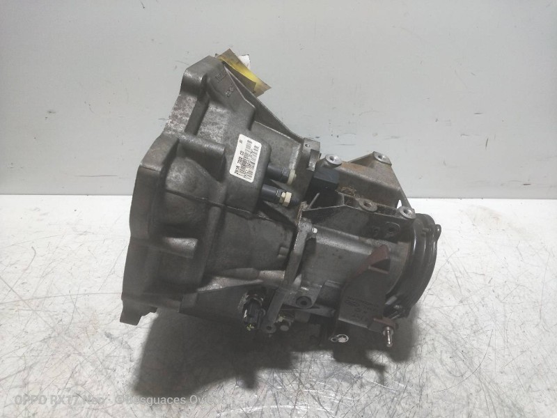Recambio de caja cambios para ford fiesta (cbk) 1.4 16v cat referencia OEM IAM 2N1R7002CD T6TC1 050107 001641