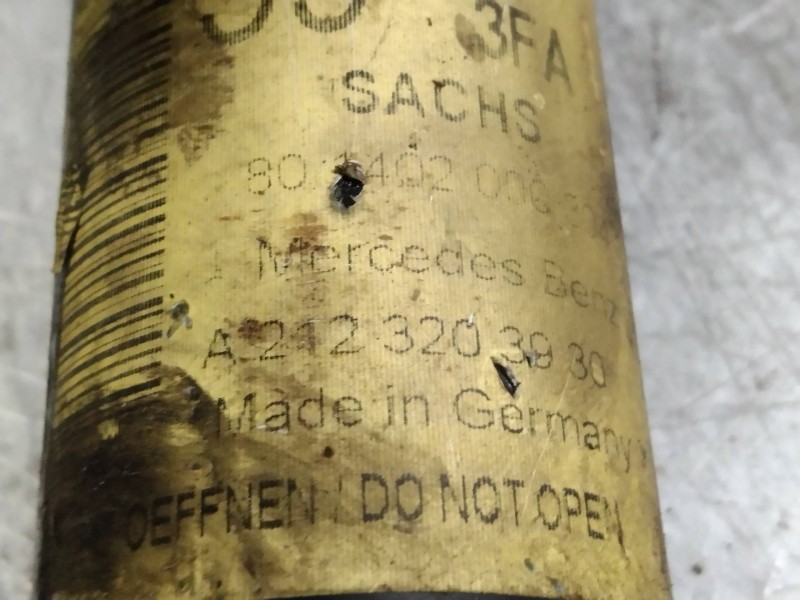 Recambio de amortiguador trasero para mercedes clase e (w212) familiar 3.0 cdi cat referencia OEM IAM A2423203930  