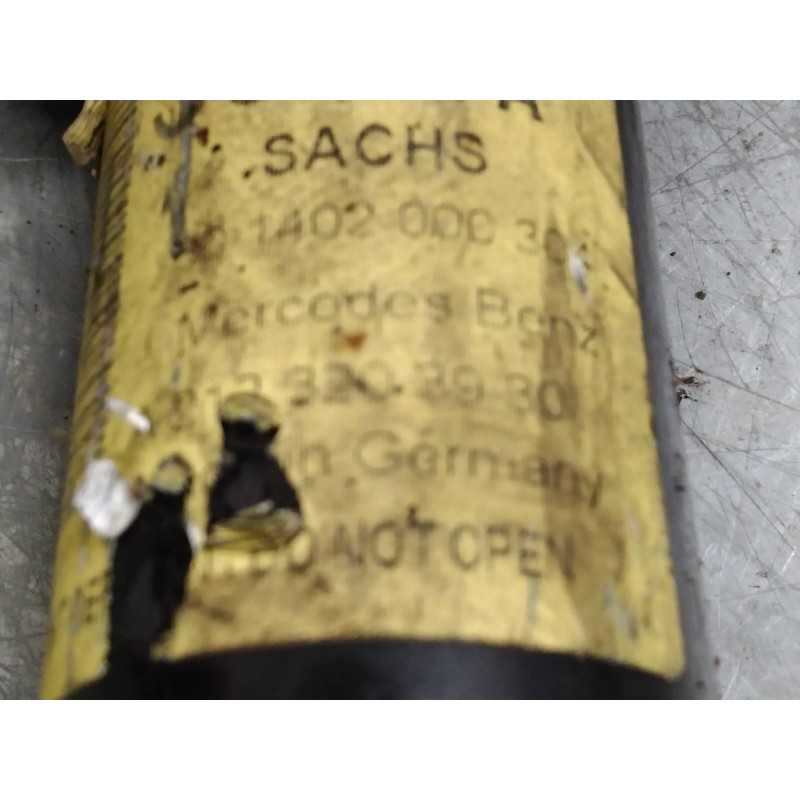 Recambio de amortiguador trasero para mercedes clase e (w212) familiar 3.0 cdi cat referencia OEM IAM A2423203930  