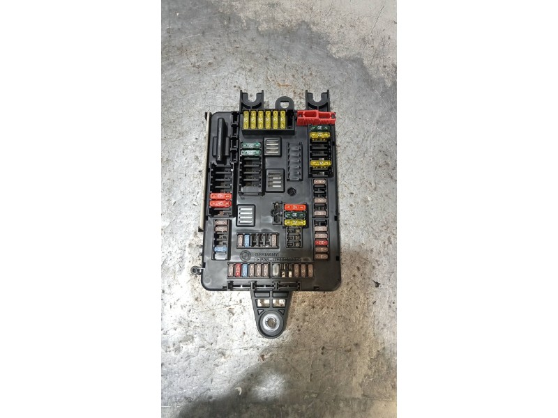 Recambio de caja reles / fusibles para bmw serie 3 gran turismo (f34) 320d referencia OEM IAM 6114V8926111 92611103 