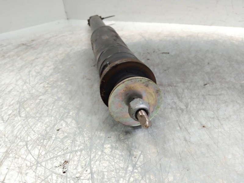 Recambio de amortiguador trasero para mercedes clase cls (w219) 3.0 cdi cat referencia OEM IAM   