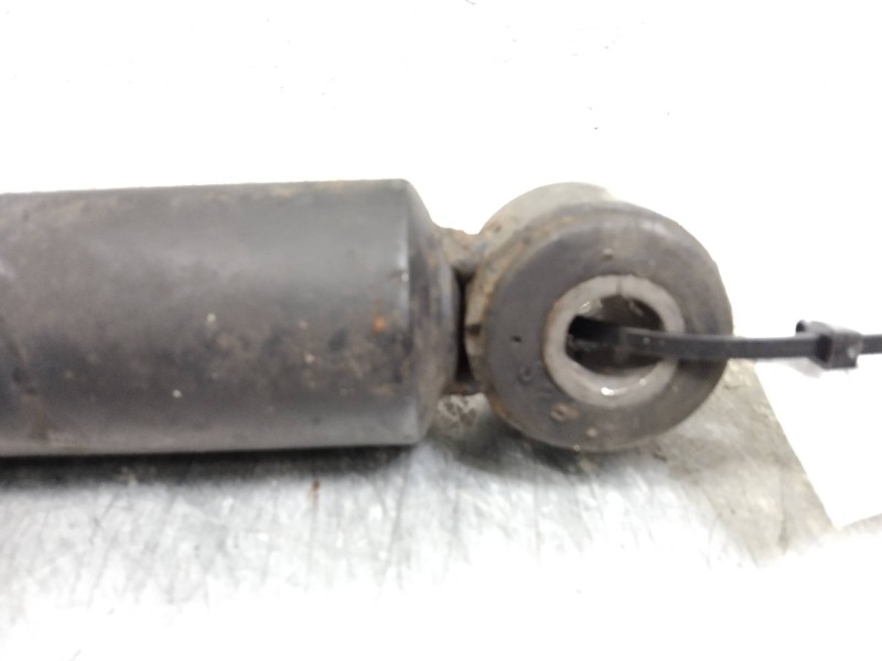 Recambio de amortiguador trasero para mercedes 512 d 2.9 td referencia OEM IAM   