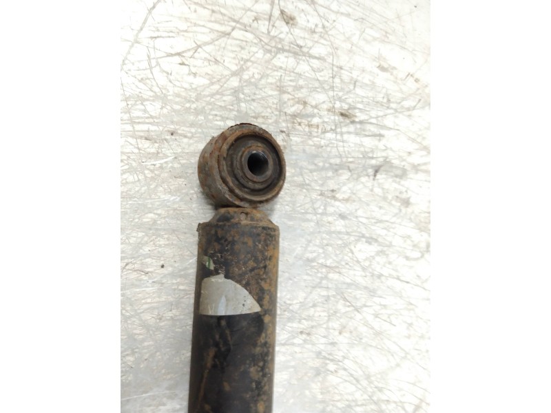 Recambio de amortiguador trasero para mercedes vito (w638) combi 112 cdi (638.194) referencia OEM IAM   