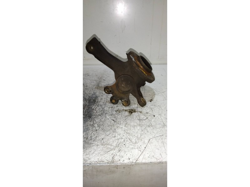 Recambio de mangueta delantera derecha para peugeot 407 sw st confort referencia OEM IAM   