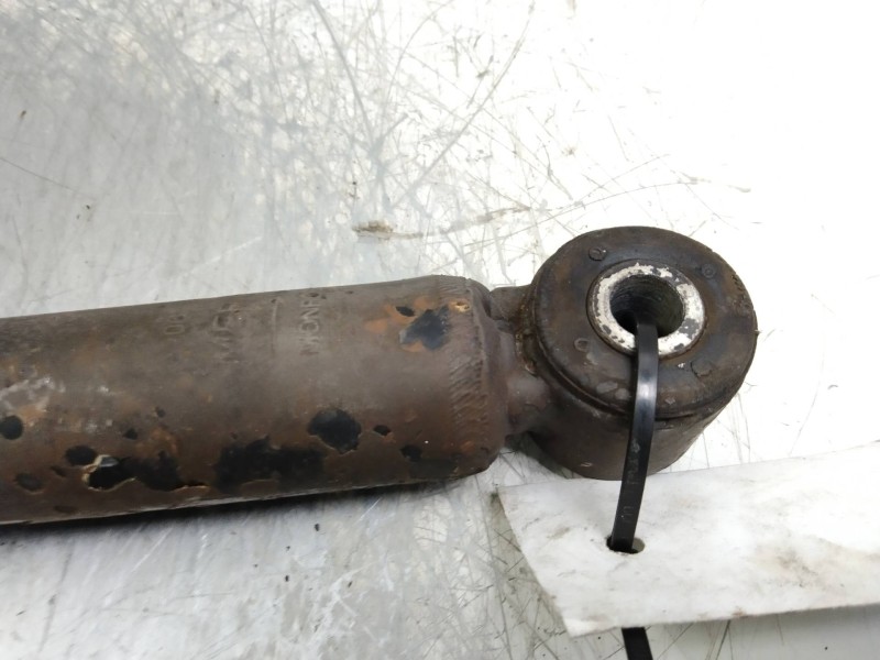 Recambio de amortiguador trasero para mercedes sprinterii caja cerrada (desde 01.06) 311/315 cdi 4x4 (906.631/633/635/637) refer