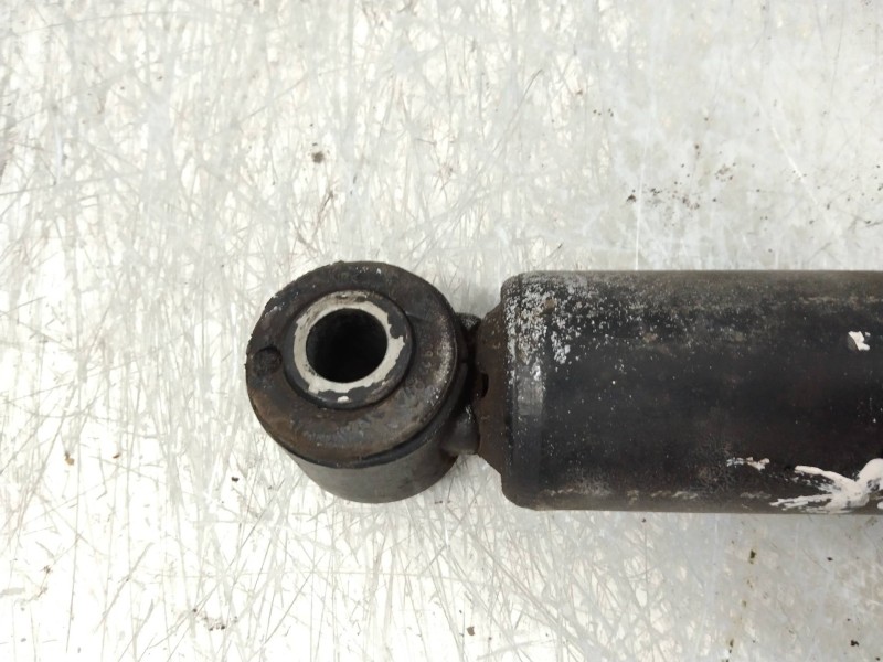 Recambio de amortiguador trasero para mercedes sprinterii caja cerrada (desde 01.06) 311/315 cdi 4x4 (906.631/633/635/637) refer