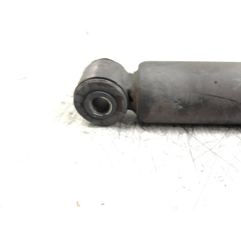 Recambio de amortiguador trasero para mercedes sprinterii caja cerrada (desde 01.06) 310/313/316 cdi (906.631/633/635/637) refer