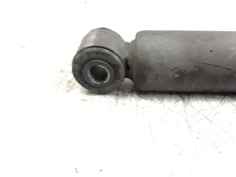 Recambio de amortiguador trasero para mercedes sprinterii caja cerrada (desde 01.06) 310/313/316 cdi (906.631/633/635/637) refer