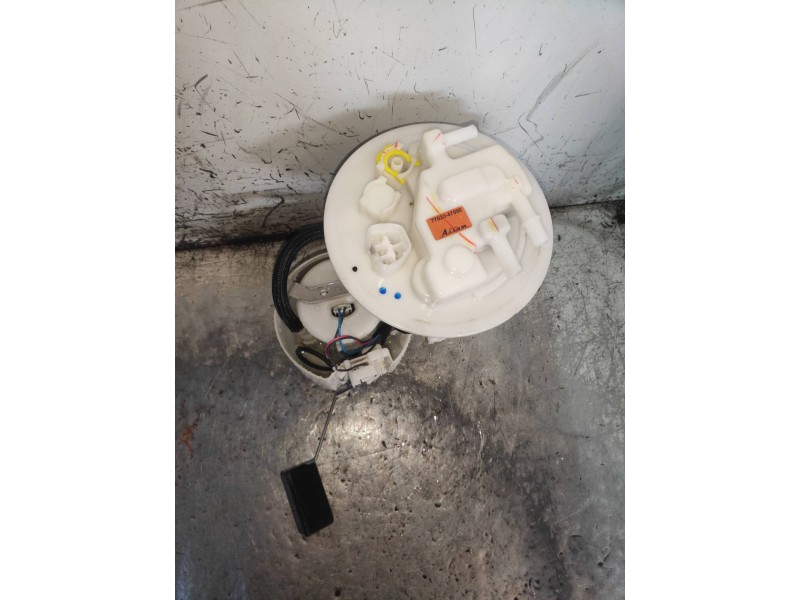 Recambio de bomba combustible para lexus ct 200h referencia OEM IAM 7702047090  