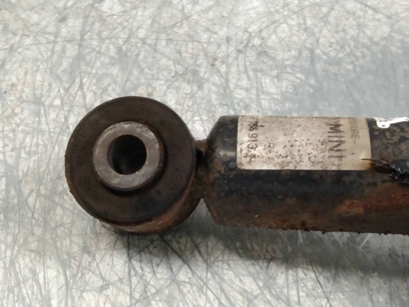 Recambio de amortiguador trasero para mini mini (r50,r53) cooper referencia OEM IAM 33526764913  