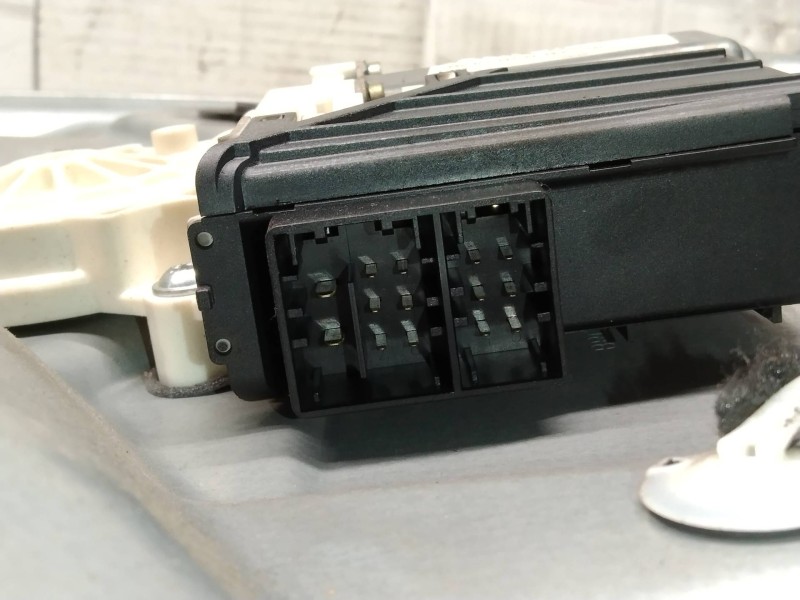 Recambio de elevalunas trasero derecho para seat ibiza (6l1) signo referencia OEM IAM 6L4839752AC 6Q0959812A 5P