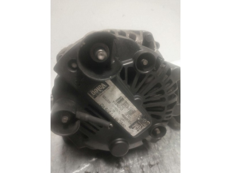 Recambio de alternador para opel corsa c blue line referencia OEM IAM 705129668  