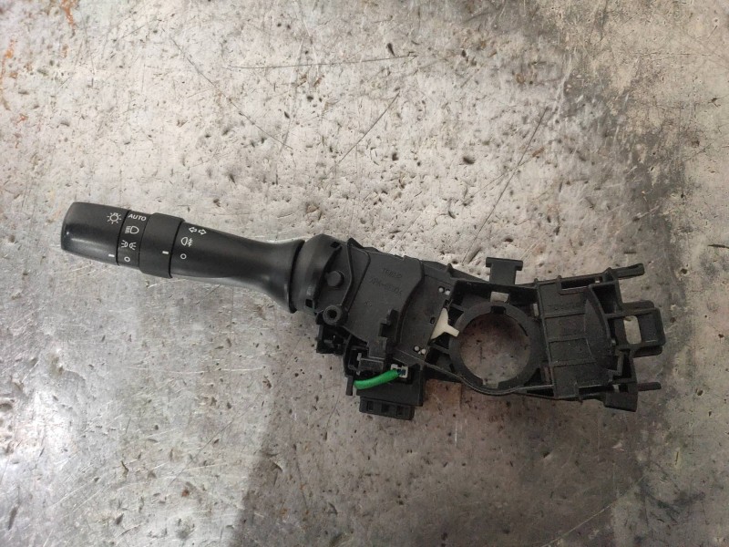 Recambio de mando luces para lexus ct 200h referencia OEM IAM   